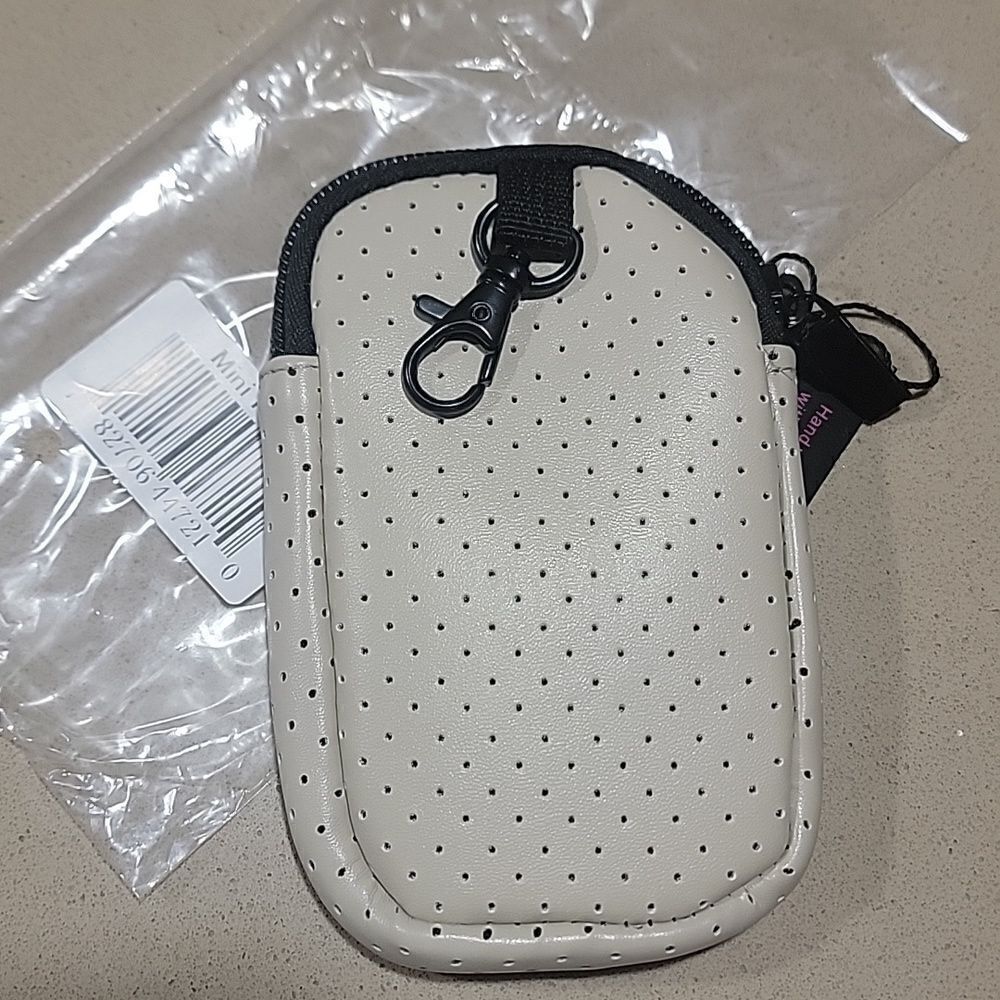 Haute Shore Mini Roma Earpod Pouch - Picture 7 of 11